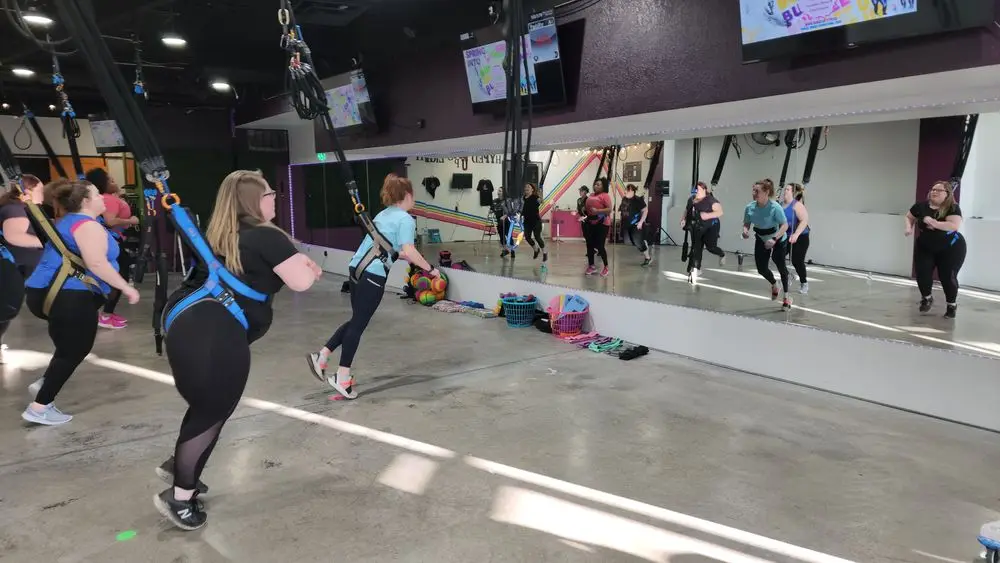 A Bungee Up fitness class on the cords, photo 2