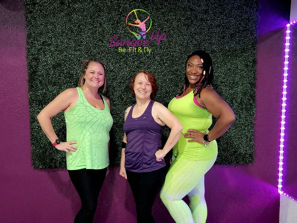 Inside the Bungee Up studio - flyers and coaches at the studio, photo 1