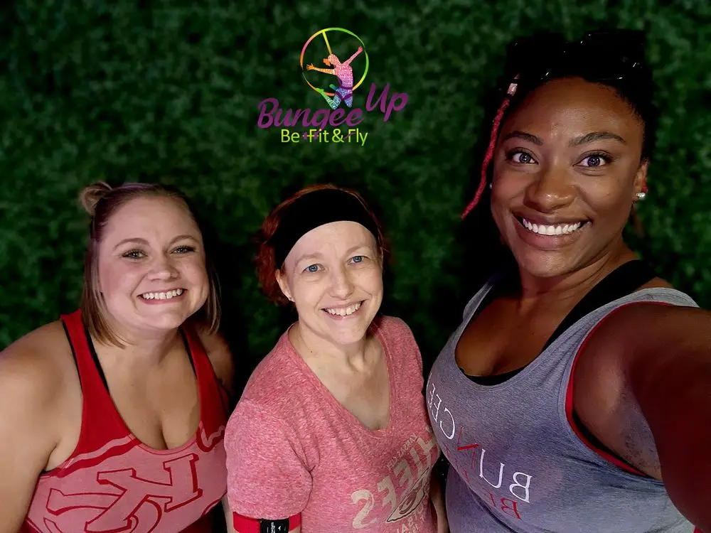 Inside the Bungee Up studio - flyers and coaches at the studio, photo 2