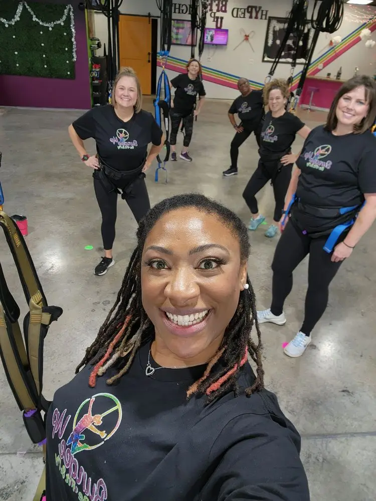 Inside the Bungee Up studio - flyers and coaches at the studio, photo 3