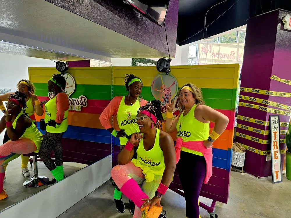 Inside the Bungee Up studio - flyers and coaches at the studio, photo 10